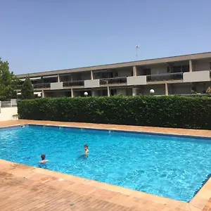 https://studio-30m2-with-pool-parking-and-a-garden.fr-provencehotel.com