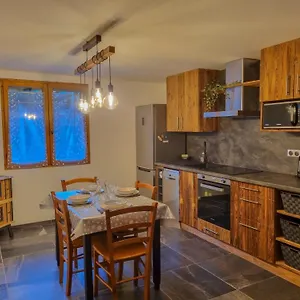 https://les-sallanches.hotels-rhonealpes.com